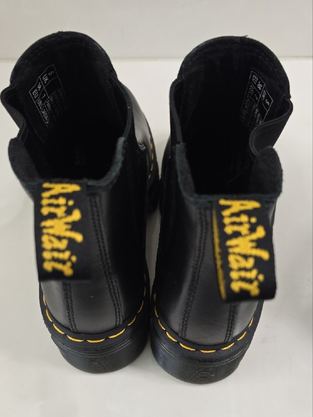 Dr. Martens Audrick  Chelsea Boots NWOT Authentic - Picture 4 of 15